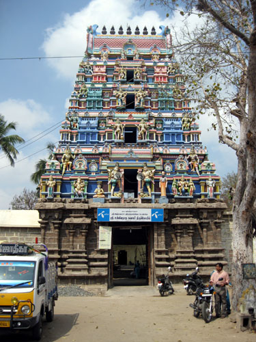 Tirukarkudi Gopuram